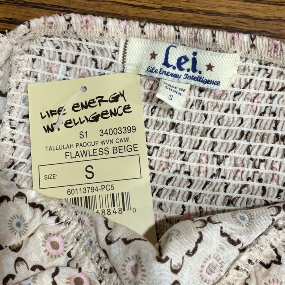 Cute Cream and Black Patterned Top/Camisole - Picture 7 of 13